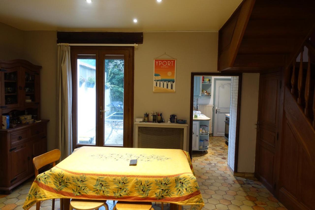 Tout Un 2Eme Etage A 300 Metres De La Mer, Chez L'Habitant ! Fecamp Exterior photo
