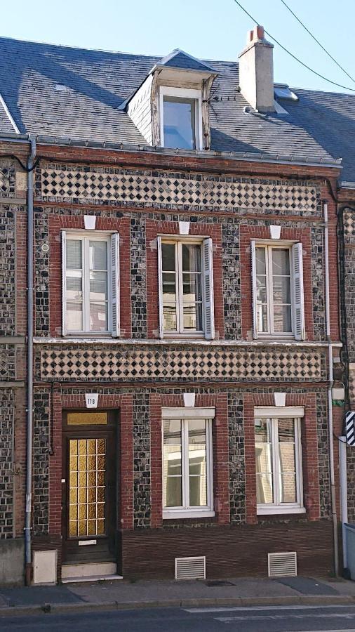 Tout Un 2Eme Etage A 300 Metres De La Mer, Chez L'Habitant ! Fecamp Exterior photo